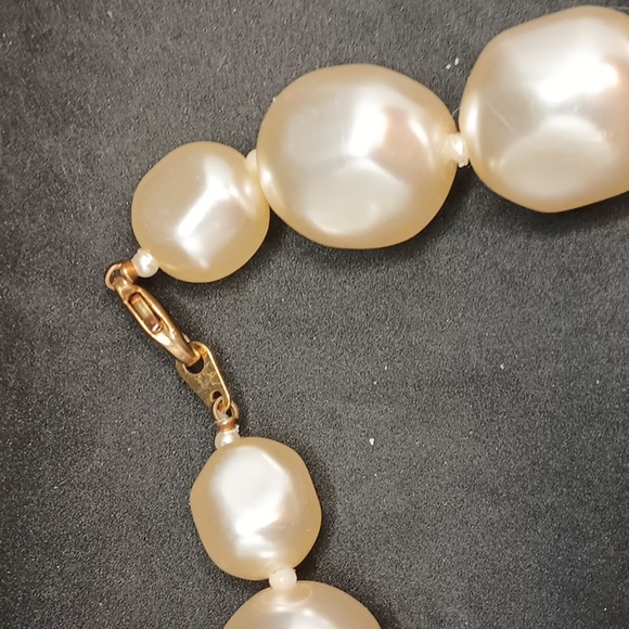 Vintage large faux pearl choker necklace lobster clasp - Picture 3 of 3